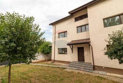 Casă individuală cu 9 camere cu Teren 400 Mp în Est - 34