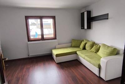 Casă cu 4 camere cu Teren 963 Mp în Valea Adâncă