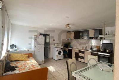 Casă cu 3 camere cu Teren 432 Mp în Central - 2
