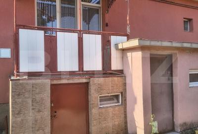 Casă cu 6 camere cu Teren 1325 Mp în Central
