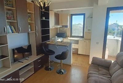 Apartament cu 2 camere semidecomandat în Central
