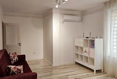 Apartament cu 2 camere semidecomandat în Albești