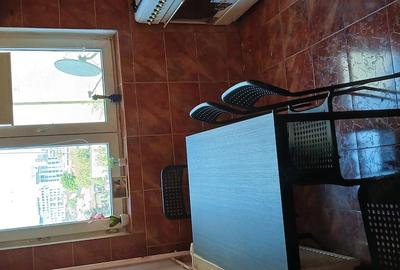 Apartament cu 3 camere semidecomandat, mobilat în P-ța Victoriei - 4