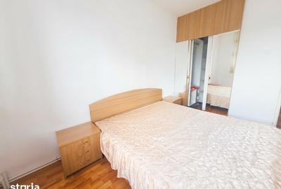 Apartament cu 3 camere decomandat în Astra