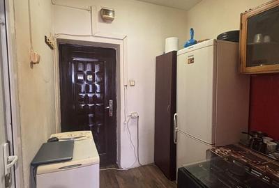 Garsonieră în Vest - 3