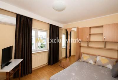 Apartament cu 3 camere decomandat în Prundu