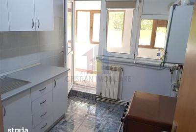 Apartament cu 3 camere semidecomandat în Apollo