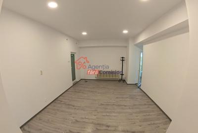 Spațiu comercial, de 22 mp, în Central