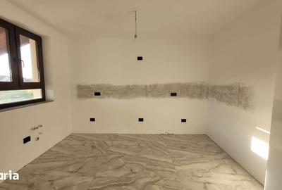 Casă cu 4 camere cu Teren 1000 Mp în Odoreu - 7