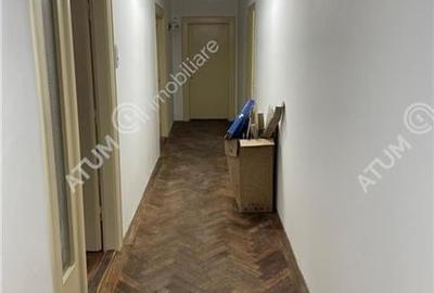 Apartament cu 4 camere decomandat în Central - 17