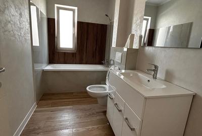 Apartament cu 3 camere în Rediu