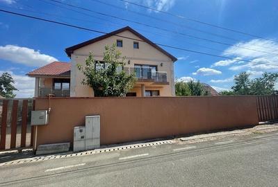 Casă cu 4 camere cu Teren 400 Mp în Exterior Vest