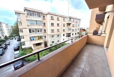 Apartament cu 3 camere decomandat, mobilat în Popa Șapcă