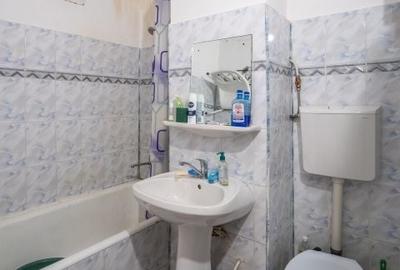 Apartament cu 3 camere în Gruia