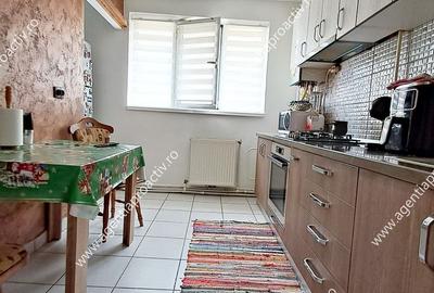 Apartament cu 2 camere decomandat în Micro 20 - 5