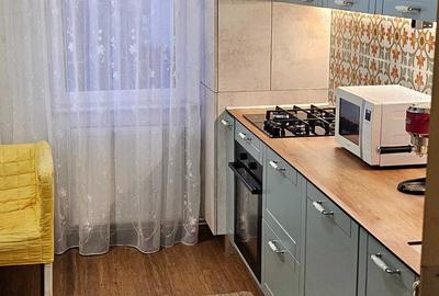 Apartament cu 3 camere decomandat în Drumul Taberei
