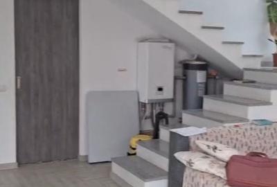 Casă cu 4 camere în Cazasu - 4