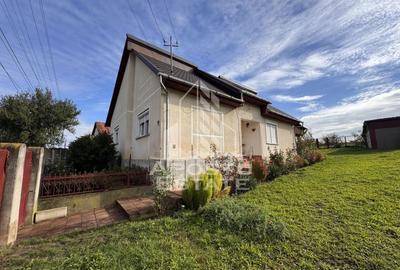 Casă individuală cu 4 camere cu Canalizare în Bârcea Mare - 2