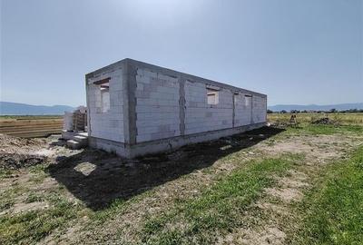 Casă individuală cu 4 camere cu Canalizare în Lăzarea - 16