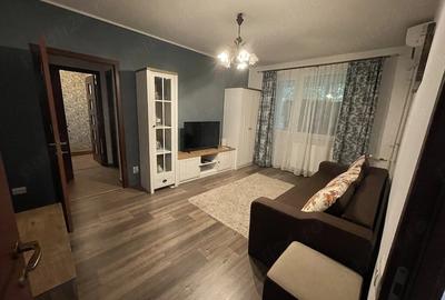Apartament cu 2 camere semidecomandat în Gorjului