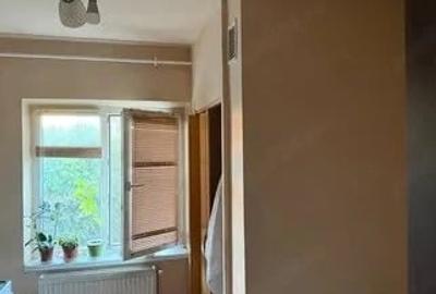 Apartament cu 2 camere semidecomandat în Aradului