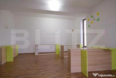 Casă cu 7 camere cu Teren 571 Mp în Central - 13