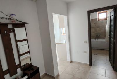Garsonieră decomandată în Central - 7