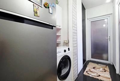 Apartament cu 3 camere decomandat, mobilat în UTA - 7
