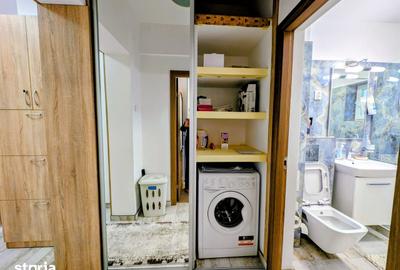 Apartament cu 2 camere decomandat în Pajura