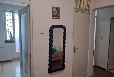 Apartament cu 2 camere decomandat în Rogerius