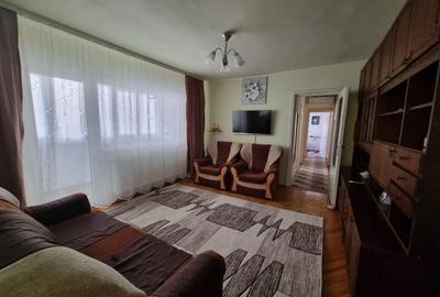 Apartament cu 3 camere semidecomandat, mobilat în Girocului - 4