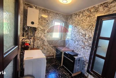 Casă cu 3 camere cu Teren 29600 Mp în Valea