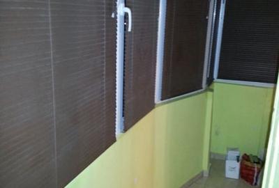 Garsonieră decomandată în Păcii