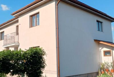Casă cu 4 camere în Livada - 3