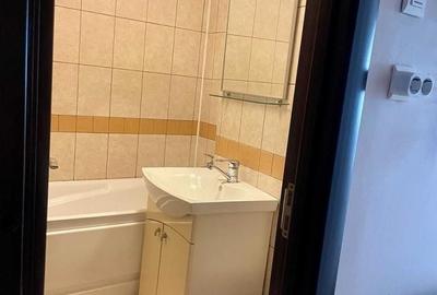 Apartament cu 2 camere decomandat în 1 Mai - 3