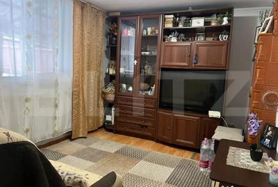 Casă cu 4 camere cu Teren 800 Mp în Vânători - 1