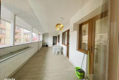 Apartament cu 3 camere în Ciupercenii Noi