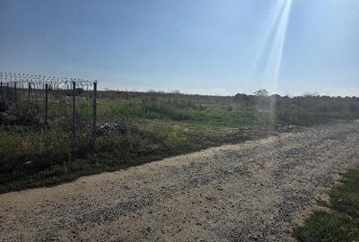 Teren de 804 mp, în Central