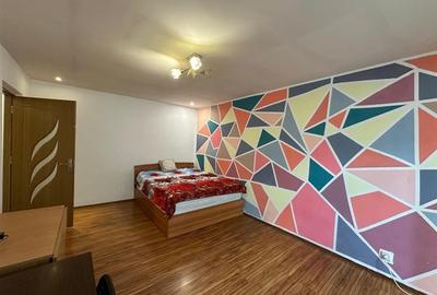 Apartament cu 3 camere decomandat în Malu Roșu - 4