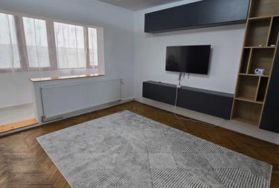 Apartament cu 4 camere decomandat în Exterior Vest - 1