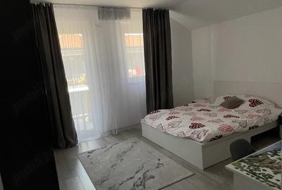 Garsonieră decomandată în Girocului