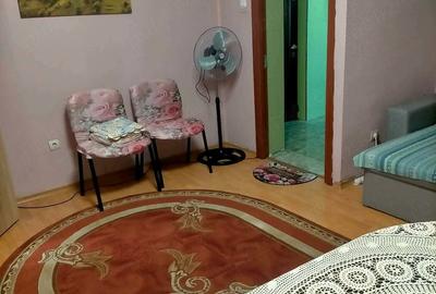 Apartament cu 2 camere decomandat în Micro 19