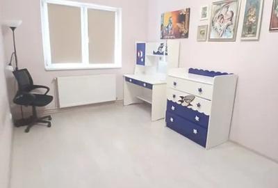 Apartament cu 2 camere semidecomandat în Florilor