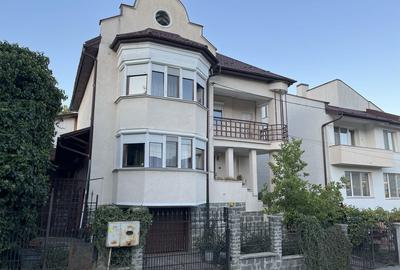 Casă cu 4 camere cu Teren 300 Mp în Central - 5