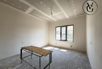 Casă individuală cu 5 camere cu Canalizare în Lumina - 6