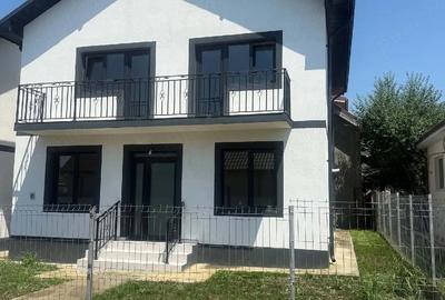 Casă cu 6 camere cu Teren 180 Mp în Lumina - 1