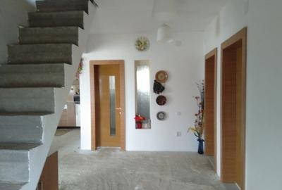 Casă individuală cu 4 camere cu Teren 1000 Mp în Croitori - 1