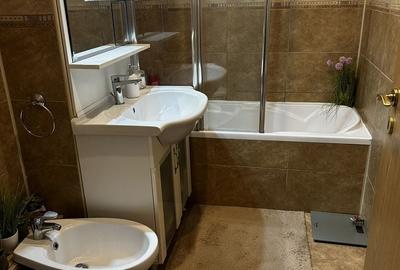 Apartament cu 2 camere decomandat în Astra - 7