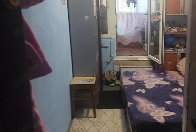 Garsonieră semidecomandată în Micro 19
