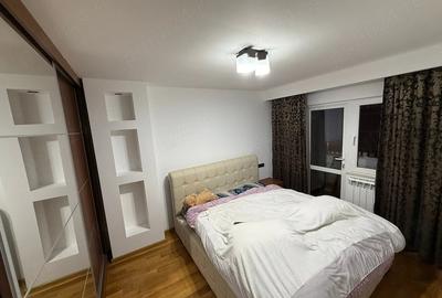 Apartament cu 3 camere decomandat în Exterior Vest - 1